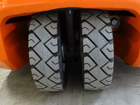 Eléctrica de 3 ruedas 2023  Toyota 8FBEK16T - DEMO - TRIPLEX (8)