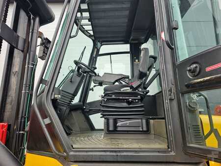 Dieselstapler 2018  Yale GDP160EC (3)