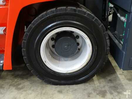 Dieselový VZV 2011  Kalmar DCE120-6 (7)