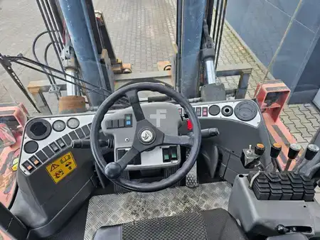 Carretilla elevadora diésel 2002  Kalmar DCD120-12 (6)