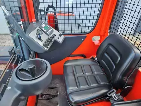 Čtyřcestný vysokozdvižný vozík 2015  Combilift TRIPLEX - 427 mth (6)