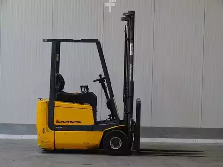 Elektromos 3 kerekű 2000  Jungheinrich EFG-DH12 (6)