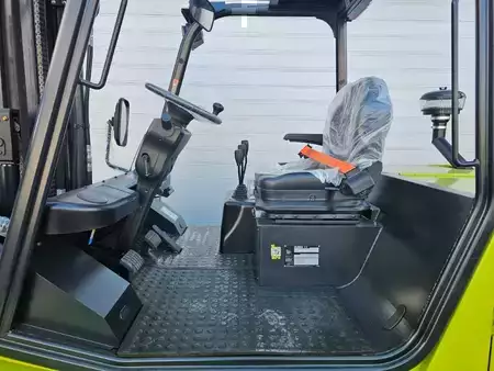 Diesel gaffeltruck 2025  Clark C70D - NEU - DIESEL KUBOTA - TRIPLEX (5)