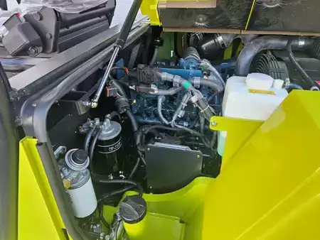 Diesel gaffeltruck 2025  Clark C70D - NEU - DIESEL KUBOTA - TRIPLEX (9)