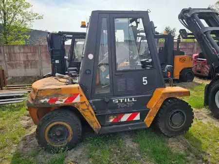 Dieseltrukki 2007  Still R70-70 - Gabelstapler für Ersatzteile - Forklift for spare parts (1)