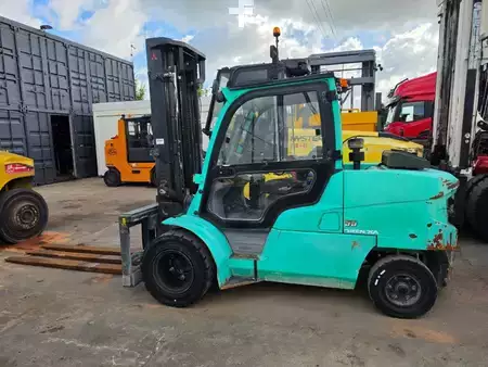 Dieselový VZV 2018  Mitsubishi FD55NT (1)