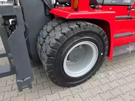 Wózki widłowe diesel 2021  Kalmar DCG160-12 TRIPLEX (7)