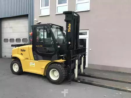 Gas gaffeltruck 2015  Yale GLP90VX (1)