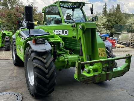 Telescopic forklift rigid 2023  Merlo TF42.7 TT CS-145 (2)