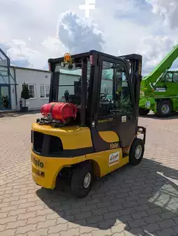 Carretilla elevadora GLP 2022  Yale GLP 25 VX (2)