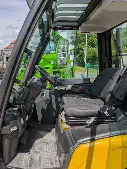 Carretilla elevadora GLP 2022  Yale GLP 25 VX (5)