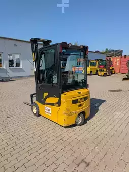 Chariots électriques à 3 roues 2023  Yale ERP16VT-SWB (3)