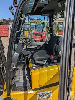 Chariots électriques à 3 roues 2023  Yale ERP16VT-SWB (4)