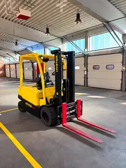 Elektro čtyřkolový VZV 2021  Hyster J3.5XN (1)