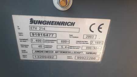 Schubmaststapler 2003  Jungheinrich ETV214 (4) 