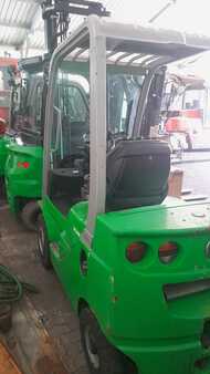 Wózki widłowe diesel 2013  Cesab M318 (1)