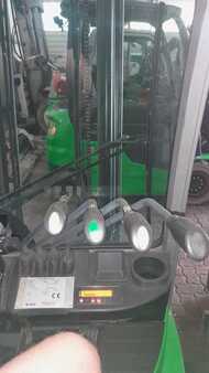 Chariot élévateur diesel 2013  Cesab M318 (4)