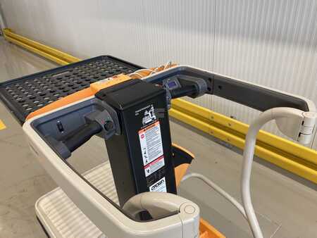 Horizontal order picker 2019  Crown WAV 60-118 (4)