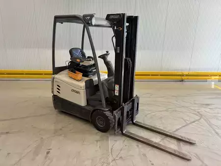 Chariots électriques à 3 roues 2020  Crown SCT 6020 (3)