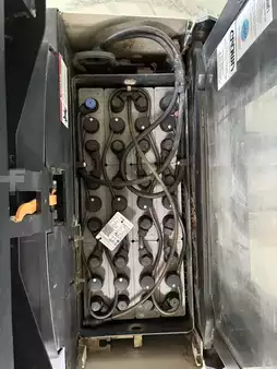 Pallet Stackers 2019  Crown ET 4000 (5)