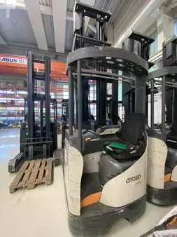 Retráctil 2021  Crown ESR5260 (1)