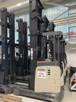 Retráctil 2021  Crown ESR5260 (2)