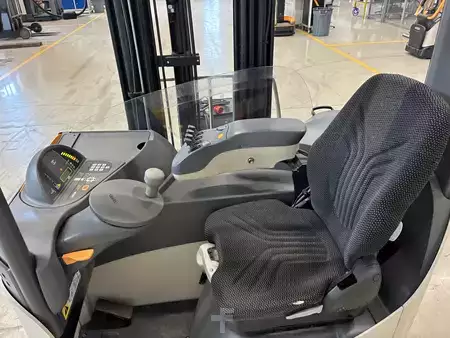 Chariots à mât rétractable 2022  Crown ESR 5260 (3)