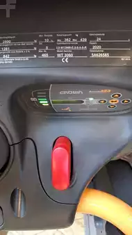 Elektromos emelőkocsik 2020  Crown WT 3040 (5)