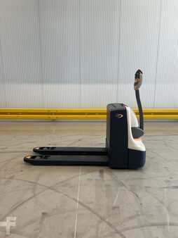 Electric Pallet Trucks 2021  Crown WP3010-540-1150 (1)