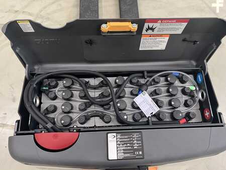 Electric Pallet Jacks 2022  Crown WP3220-540-1600 (4)