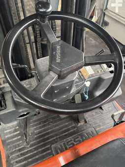 El truck - 3 hjulet 2003  Nissan N01L15HQ Batterie schwach (18)