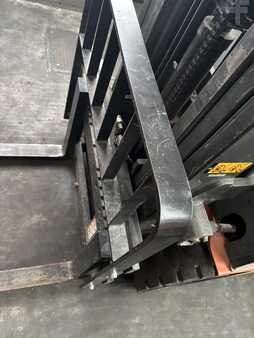 El truck - 3 hjulet 2003  Nissan N01L15HQ Batterie schwach (11)