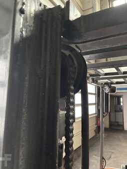 El truck - 3 hjulet 2003  Nissan N01L15HQ Batterie schwach (9)