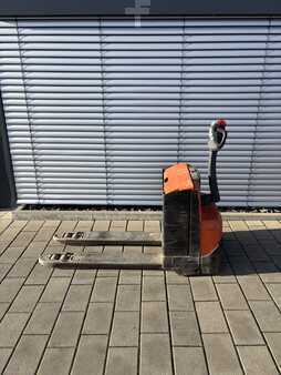 Nízkozdvižný vozík 2015  BT LWE 180 (2)