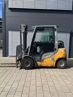 Wózki gazowe 2017  Jungheinrich TFG425s Triplex Motorölverbrauch zu hoch (3)