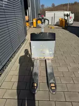 Transpaleta eléctrica 2008  Still EXU 16 (4)