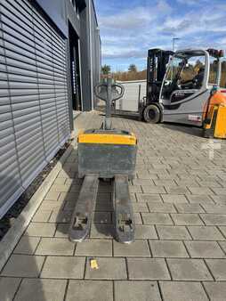 Porta-paletes elétrico 2016  Jungheinrich EME114 - NEUE Batterien 10/2025 (4)