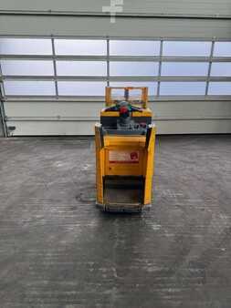 Apilador eléctrico 2012  Jungheinrich ERD 220 (6)