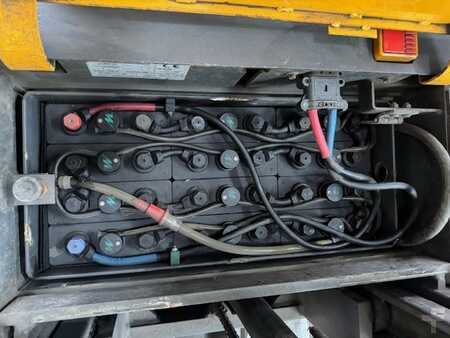 Apilador eléctrico 2007  Jungheinrich ERD 220 (13)