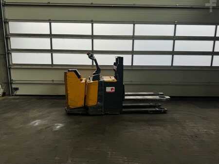 Apilador eléctrico 2007  Jungheinrich ERD 220 (6)