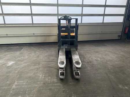 Apilador eléctrico 2007  Jungheinrich ERD 220 (7)