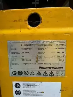 Stacker com assento  Jungheinrich ESD 220 (16)