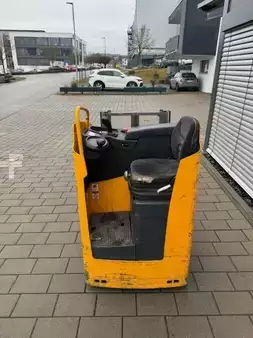 Stacker com assento  Jungheinrich ESD 220 (5)