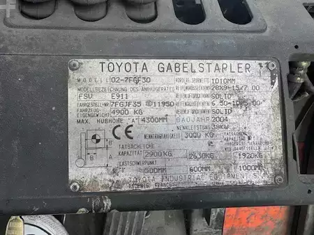 LPG VZV 2004  Toyota 02-7FGF30 (12)