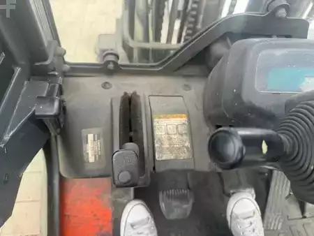 LPG VZV 2004  Toyota 02-7FGF30 (14)