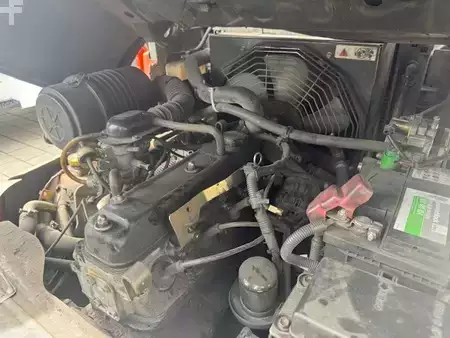 LPG VZV 2004  Toyota 02-7FGF30 (22)