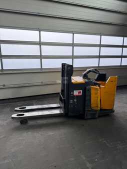 Apilador eléctrico - Jungheinrich ERD 220 (2)