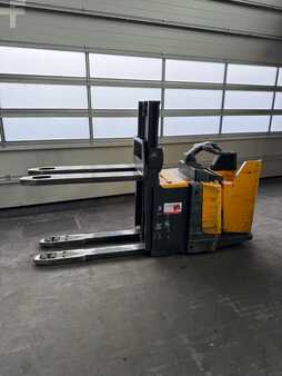 Apilador eléctrico - Jungheinrich ERD 220 (4)