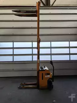 Pallet Stackers 1990  OM CT13 (3)