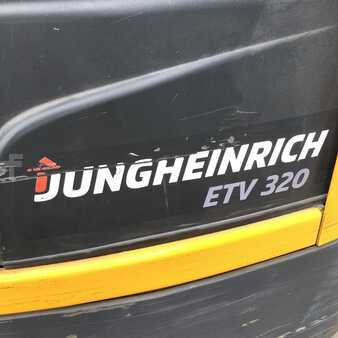 Schubmaststapler 2014  Jungheinrich ETV320 (15)